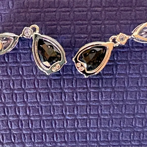 Rare Swarovski Blue Pear-Cut And Clear Crystals Vintage Drop Earrings 19mm - Picture 8 of 16